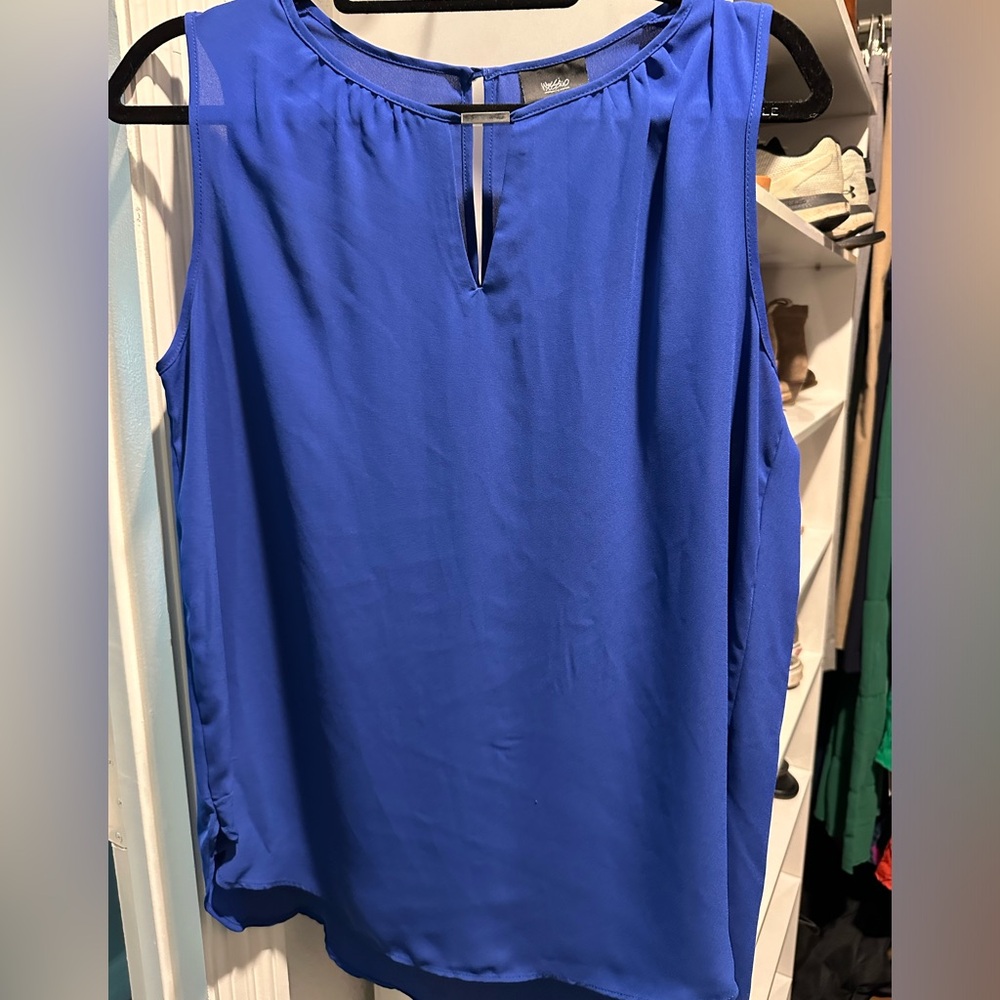 Mossimo blue sleeveless blouse, Size Medium.
